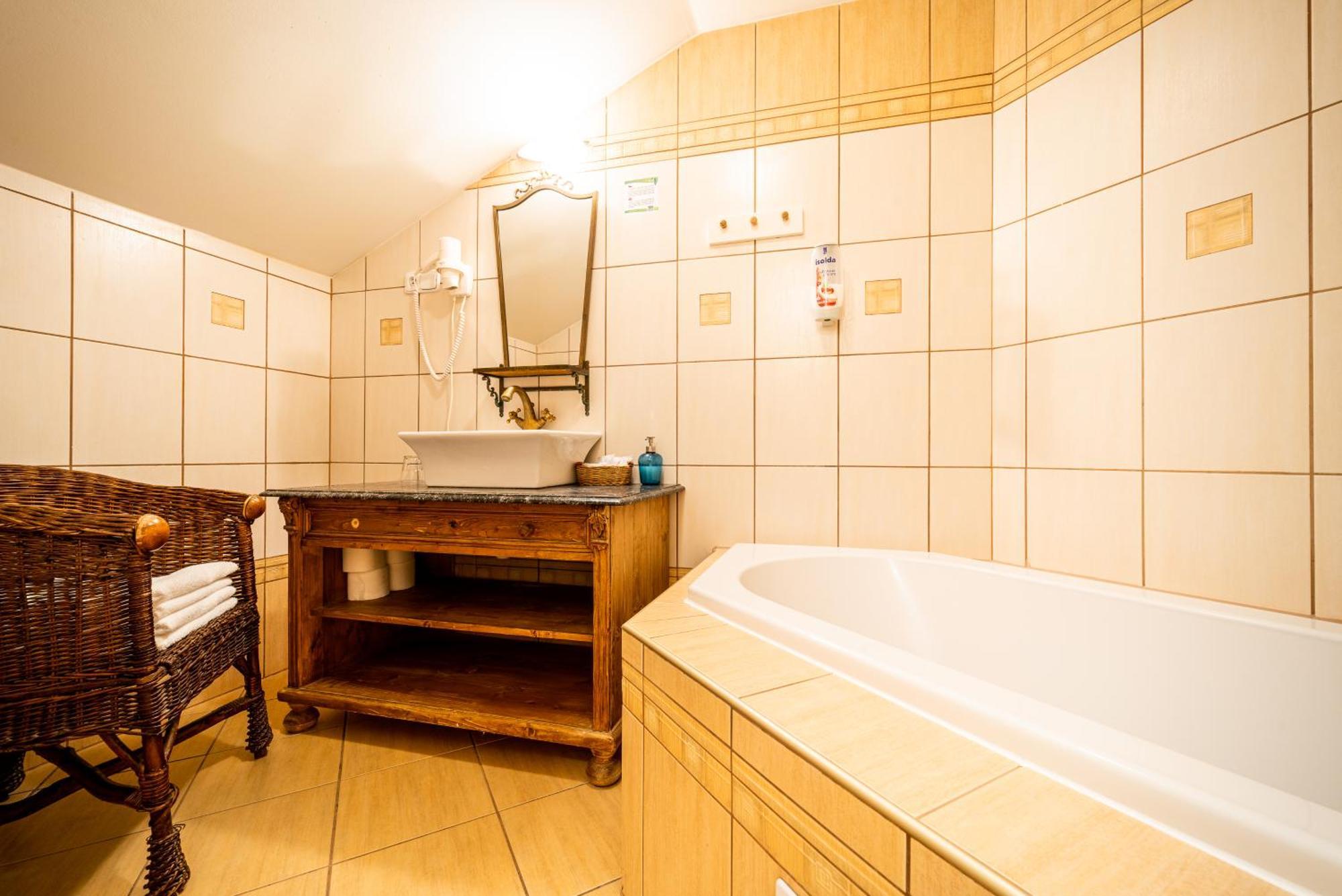 Hotel Sepetna Ostravice Extérieur photo